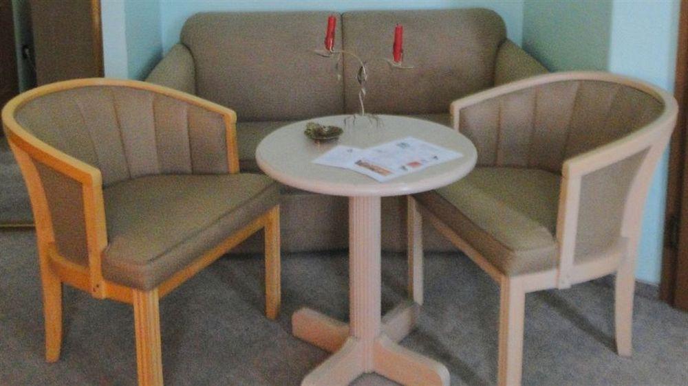Hotel Dallgow Extérieur photo