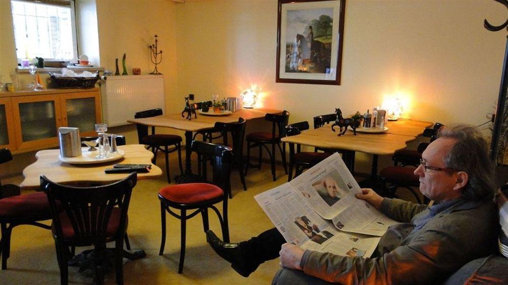 Hotel Dallgow Extérieur photo